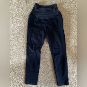 Old Navy Navy Maternity Pixie Full Panel Leggings